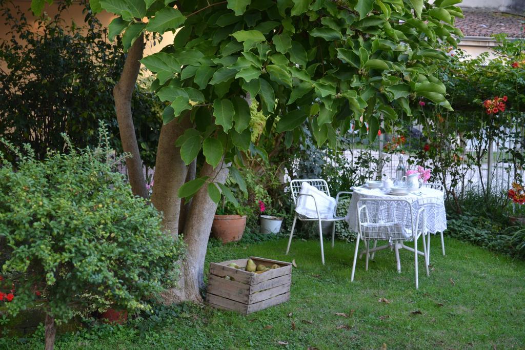 B&B La Magnolia Ostiglia Exterior foto